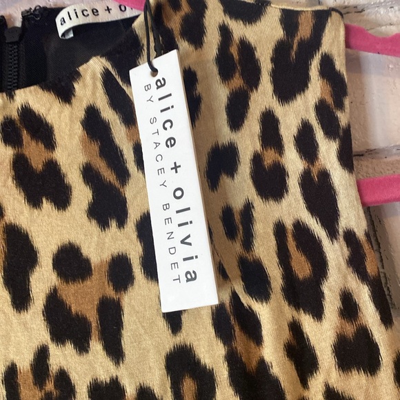 alice + olivia Delora Leopard Sleeveless Bodycon Dress - Picture 6 of 12
